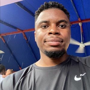 Meet your Posher, Theo